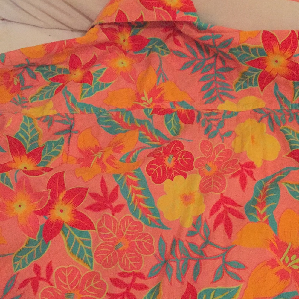 Button up - Picture 2 of 4